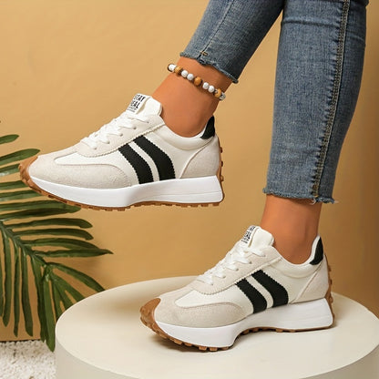 Nele – Retro Plateau-Sneaker mit dämpfender Komfortsohle