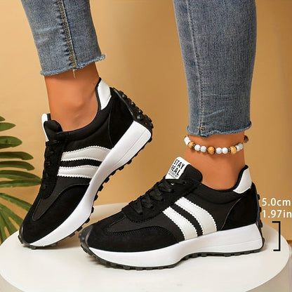 Nele – Retro Plateau-Sneaker mit dämpfender Komfortsohle