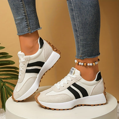 Nele – Retro Plateau-Sneaker mit dämpfender Komfortsohle