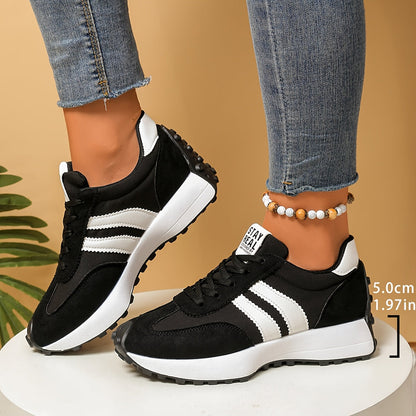 Nele – Retro Plateau-Sneaker mit dämpfender Komfortsohle